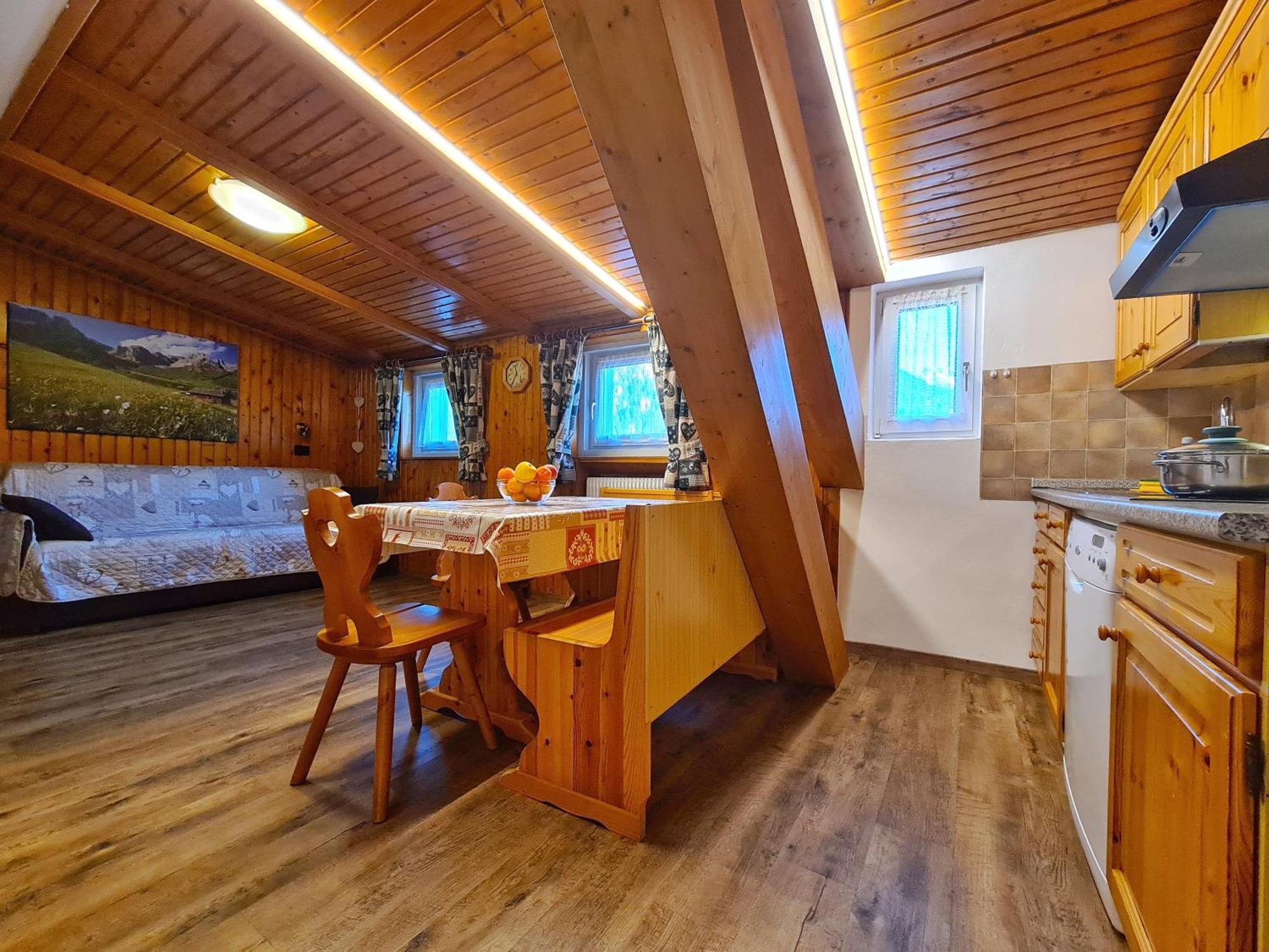 Appartamenti Residence La Roggia Pozza di Fassa Pokoj fotografie